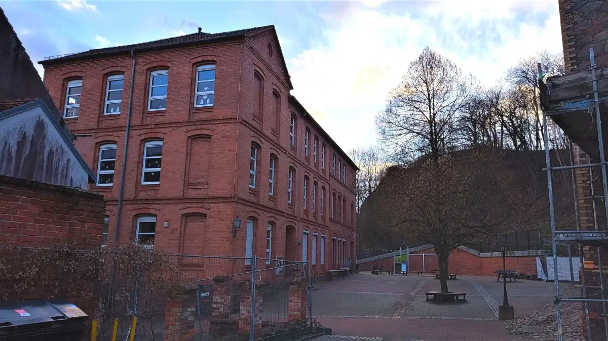 Die Grundschule am Albrechtsberg in Oderberg. Hier hatten Kinder der Stadt die Möglichkeit, ihre Ideen für die Entwicklung des Ortes einzubringen.
Die Grundschule am Albrechtsberg in Oderberg. Hier hatten Kinder der Stadt die Möglichkeit, ihre Ideen für ein wichtiges Konzept einzubringen.