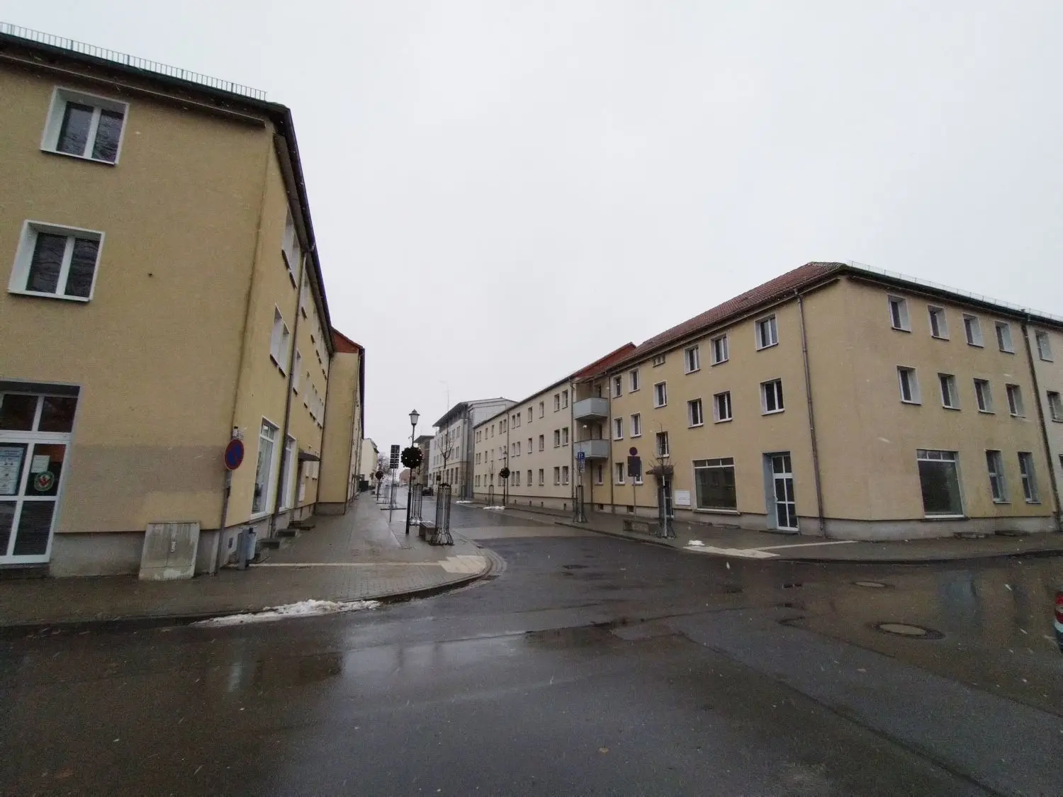 Anblick von Osten her: Die Einmündungssituation an der Breiten Straße soll umgestaltet werden.