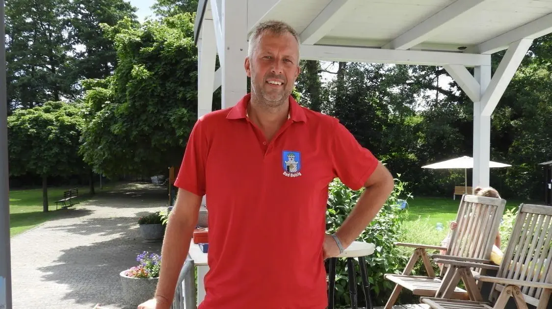 Kann den Betrieb nicht allein aufrechterhalten: Bademeister Michael Golze.