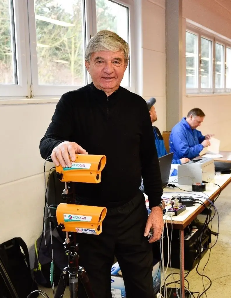 Neu: Joachim Weihrich mit der elekronischen Zeitmessanlage