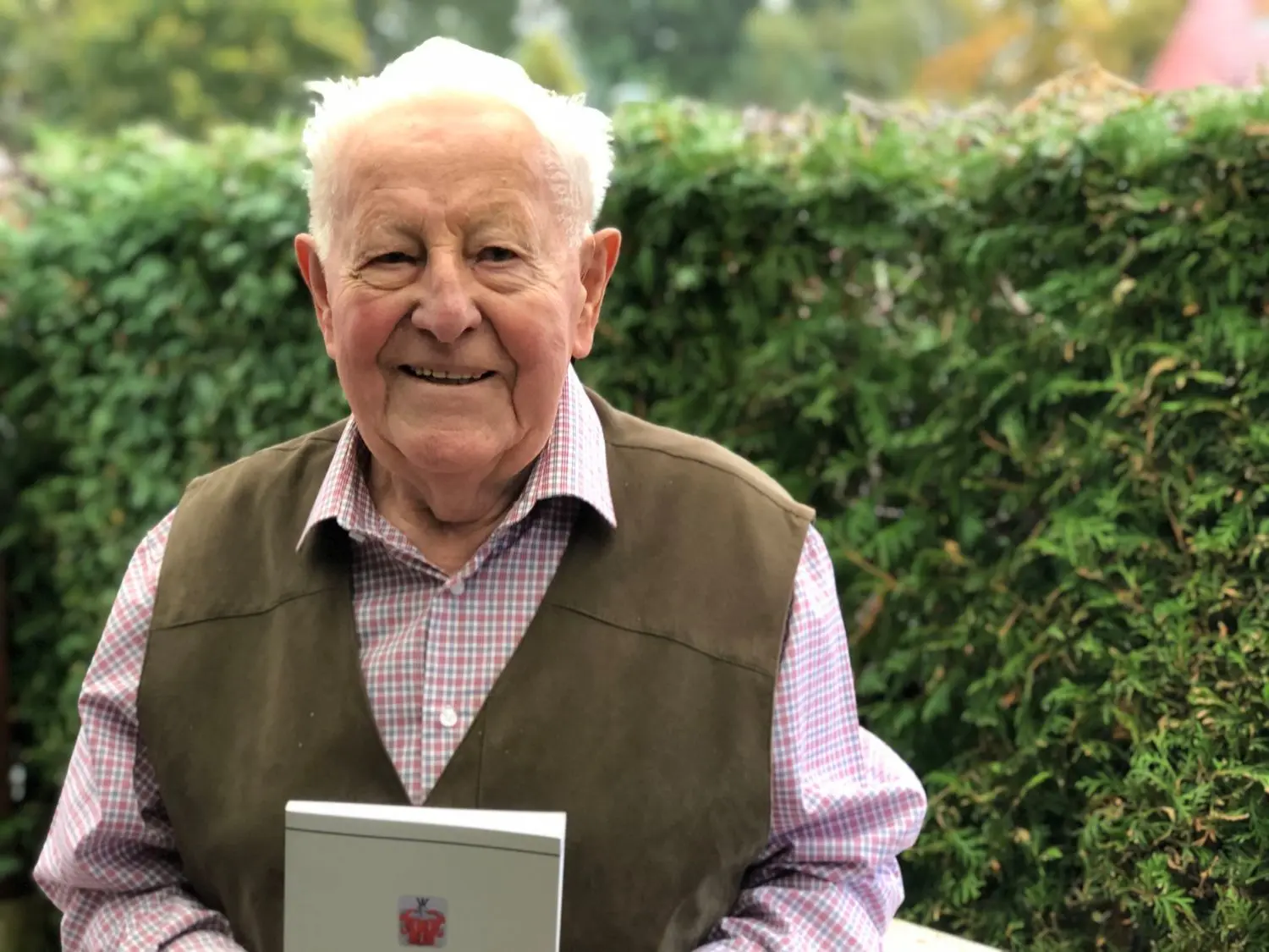 Dr. Ulrich Tornow wird am 18. Oktober 90 Jahre alt.