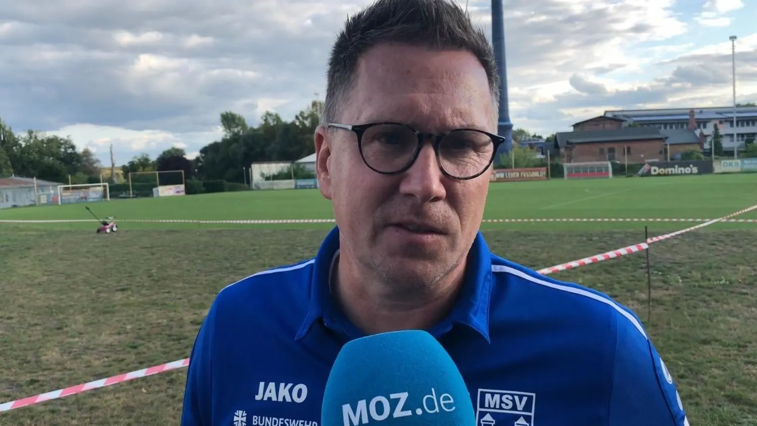 Jan Kistenmacher, Traine des MSV Neuruppin, äußert sich nach der 1:3-Niederlage beim 1. FC Frankfurt über das Spitzenspiel der Fußball-Brandenburgliga.