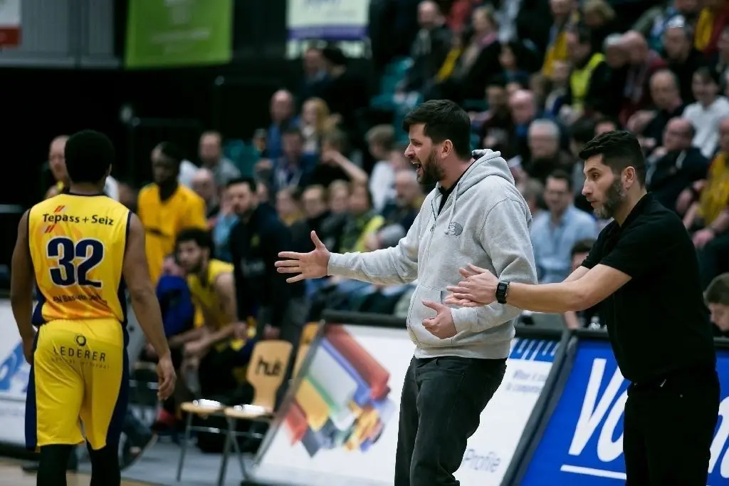 Hatte in der Saison bislang viel Grund zum Jubeln: Lok Bernaus Trainerduo Sebastian Trcionka (links) und René Schilling
