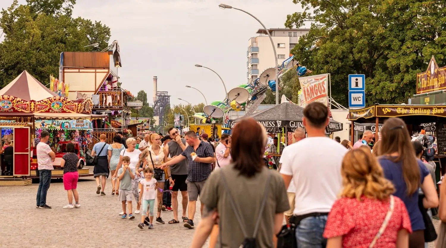 Das 22. Stadtfest in Eisenhüttenstadt zog wieder Zehntausende Besucher an. Auf der Festmeile herrschte reges Treiben. Wie fällt die Bilanz der großen Party aus?