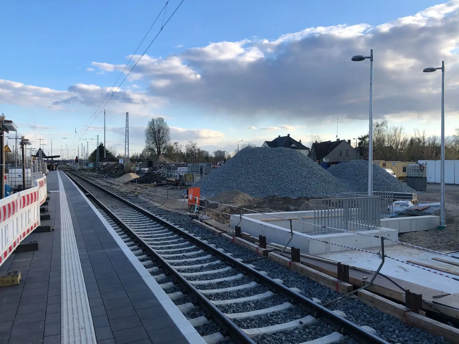 Bald in Betrieb: Die neue Unterführung zum Bahnsteig in Eisenhüttenstadt wird demnächst benötigt.
