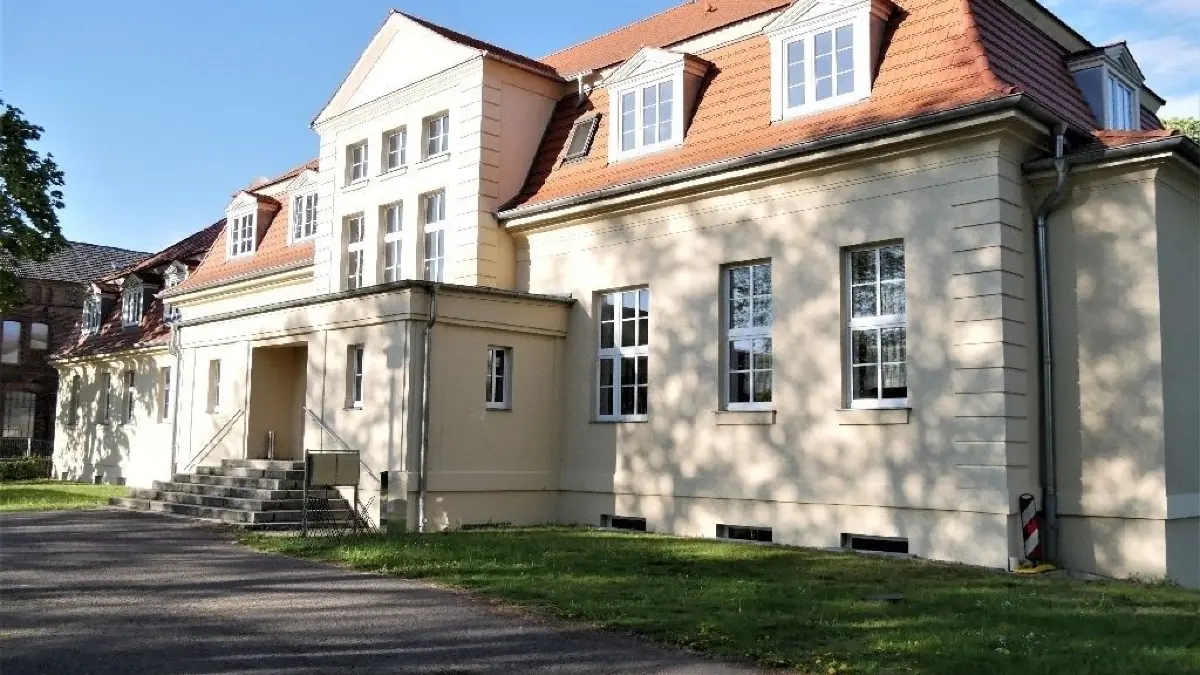 Preisanstieg: Wer das Gutshaus Wölsickendorf für eine Feier mieten möchte, muss künftig tiefer in die Tasche greifen.
Gestiegene Kosten: