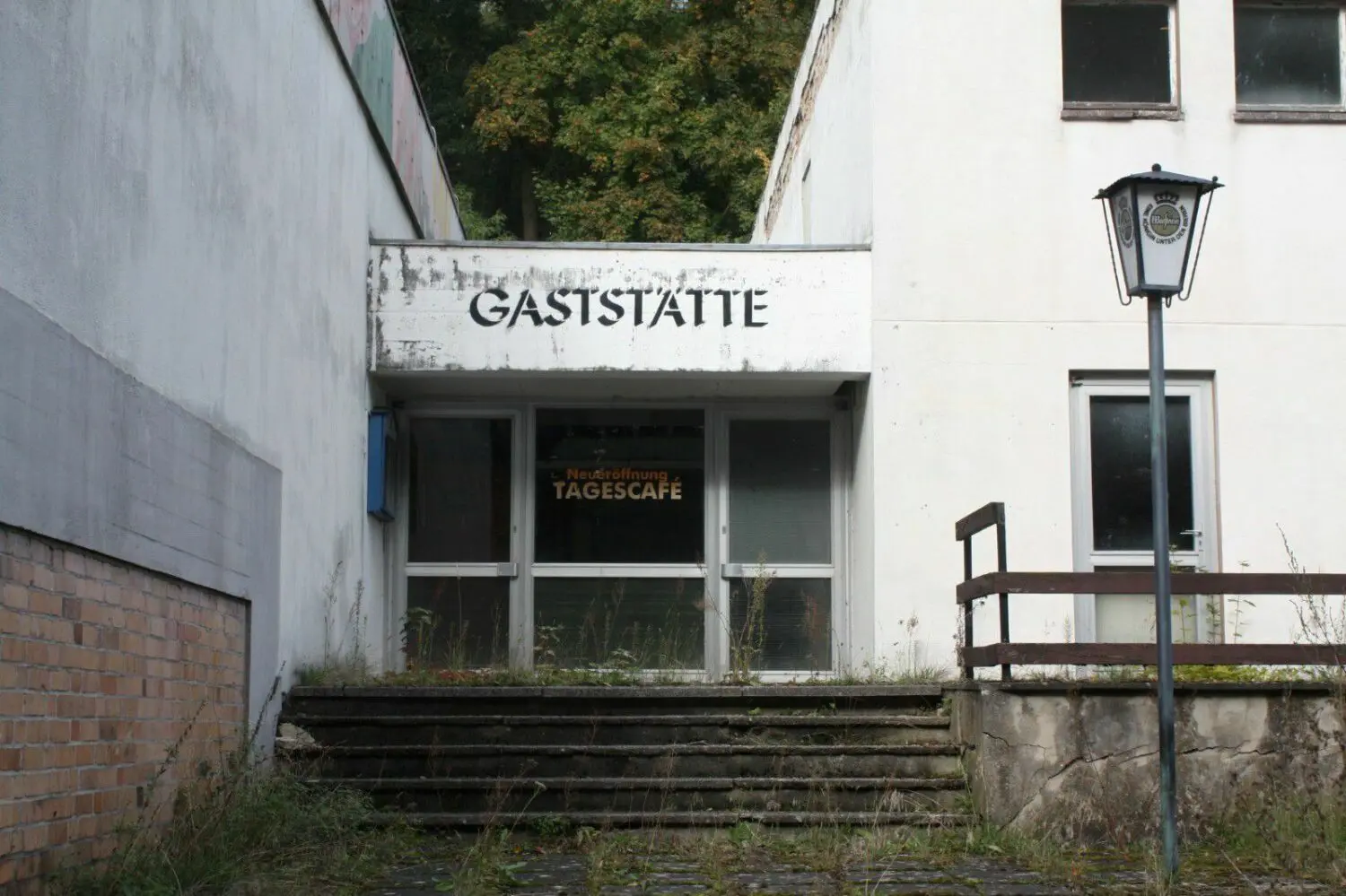 Lost Place in Neuzelle. Kennen Sie diese Immobilie? Eine Studentin haucht ihr nun vorübergehend wieder etwas Leben ein.