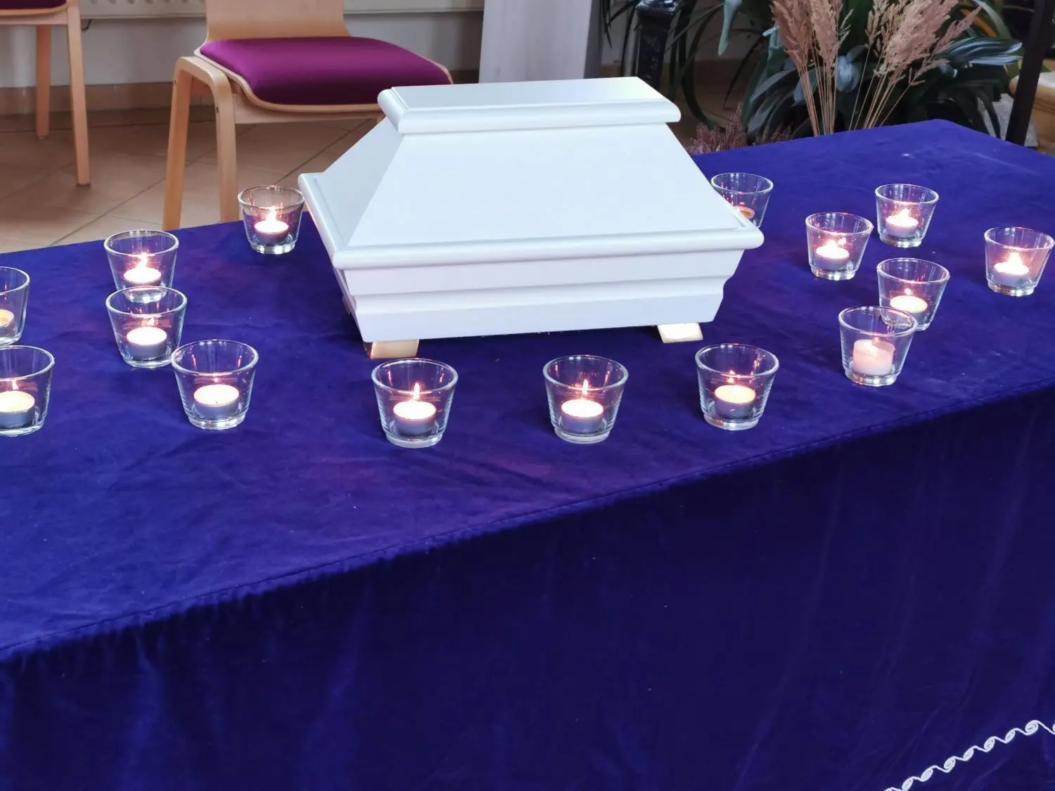 Die letzte Beisetzung im November auf dem Strausberger Friedhof hat Pfarrer Tilmann Kuhn mit einer Andacht begleitet.