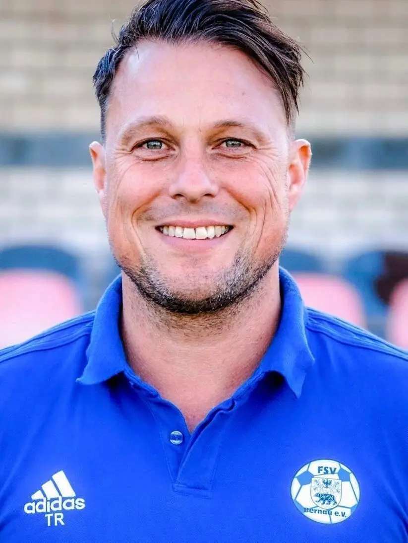 FSV Bernau-Trainer Matthias Schönknecht: „Ich denke, ich bin ein lockerer Typ. Das Wichtigste in einer Mannschaft ist das Teamgefühl. Das schaffe ich nicht mit einer Diktatur.“