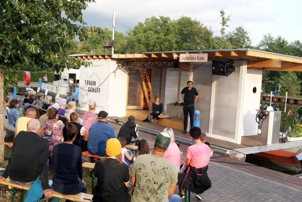 Das war mehr als Theater: Die Nachwende-Geschichte über Gitti, Sylvia und Dirk erinnerte viele Zuschauer an eigenes Erleben.