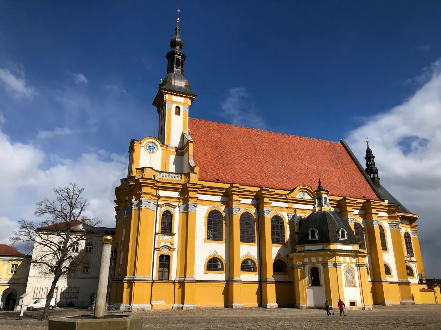 Das Barockwunder Brandenburgs, die katholische Kirche, ist das Wahrzeichen vom Kloster Neuzelle. Dort wurde für die Besucher einiges verändert. Am 1. April findet ein Tag der offenen Tür statt.