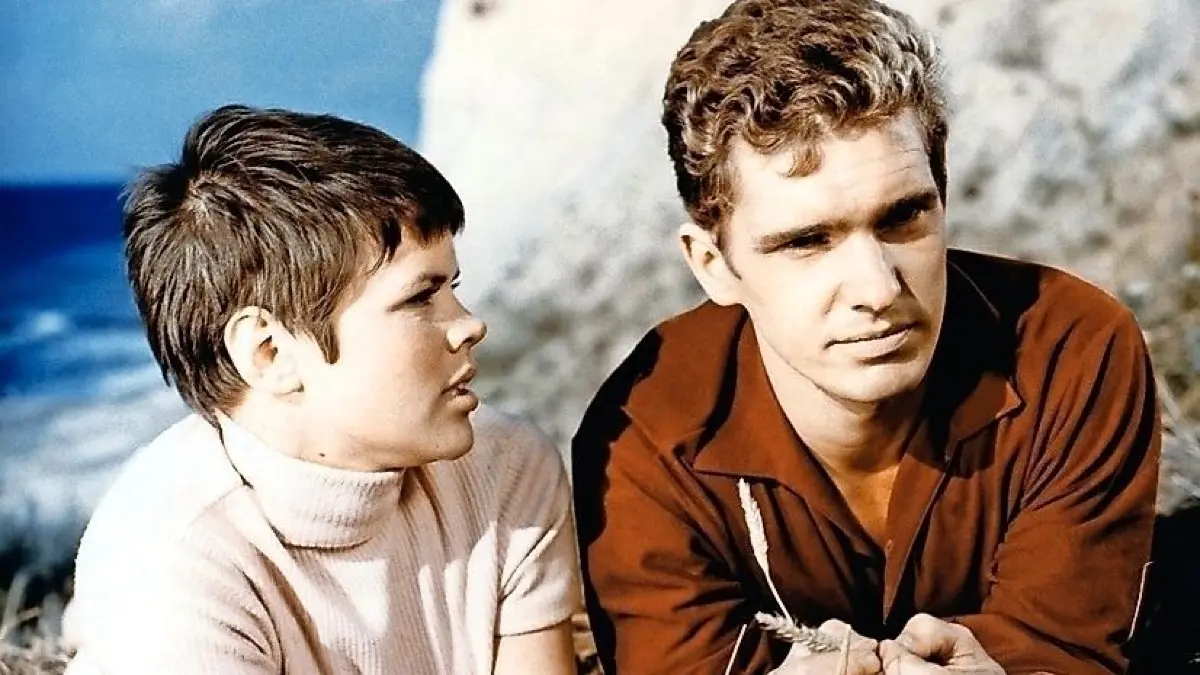 Prominente Sternchen-Besucher: Das Schlager-Paar Chris Doerk und Frank Schöbel.
Stupsi (Chris Doerk) und Kai (Frank Schöbel) im Film ,,Heißer Sommer" (1968).