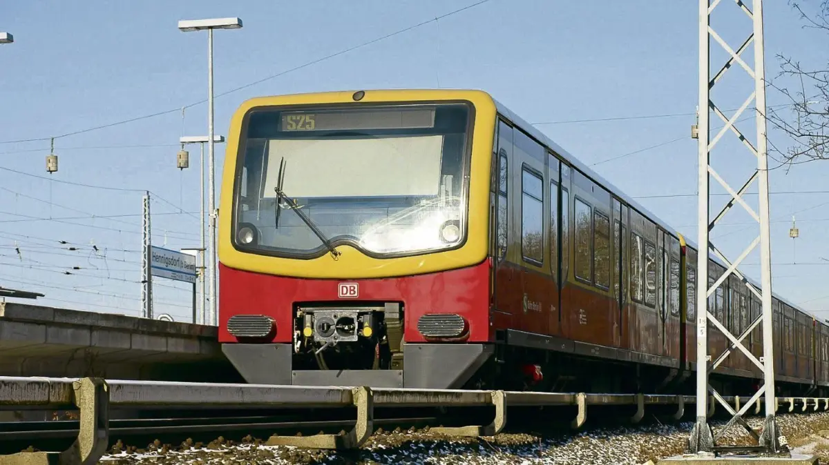 Steht demnächst für mehrere Tage still: Der S-Bahn von und nach Hennigsdorf wird eine Zwangspause verordnet.
Hennigsdorf S-Bahn Ausfall S-Bahnhof S25