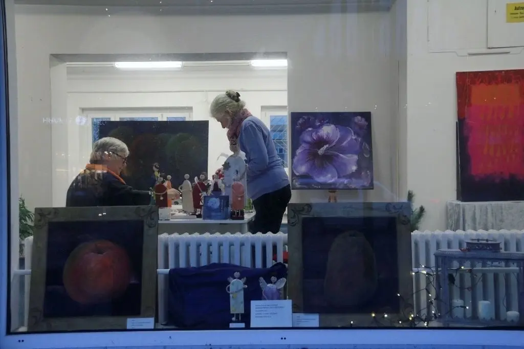 Zwischennutzung: Der Verein Kunstraum Oranienburg stellte im früheren Geschäft „A – Z“ in der Bernauer Straße aus.