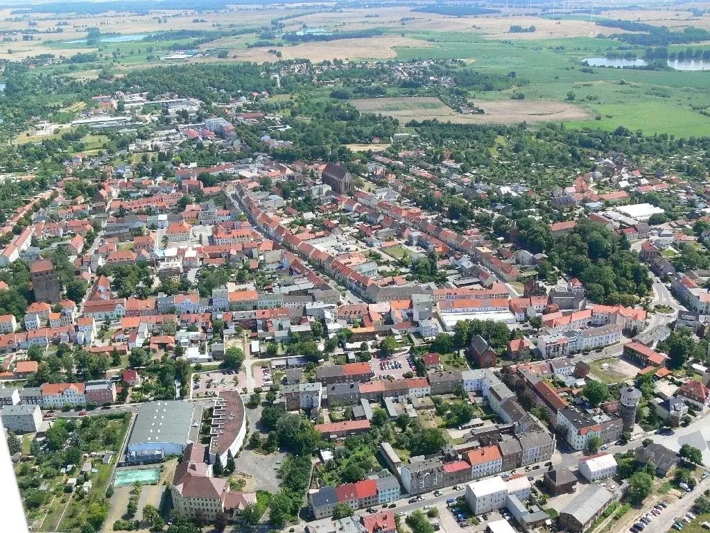 Welch ein Aufwand: Kommt eine neue Grundsteuer, könnte es passieren, dass jedes einzelne Haus - etwa 35 Millionen Einheiten in Deutschland - neu bewertet werden müssen. Das hätte Auswirkungen bis in die kleinsten Orte der Uckermark.