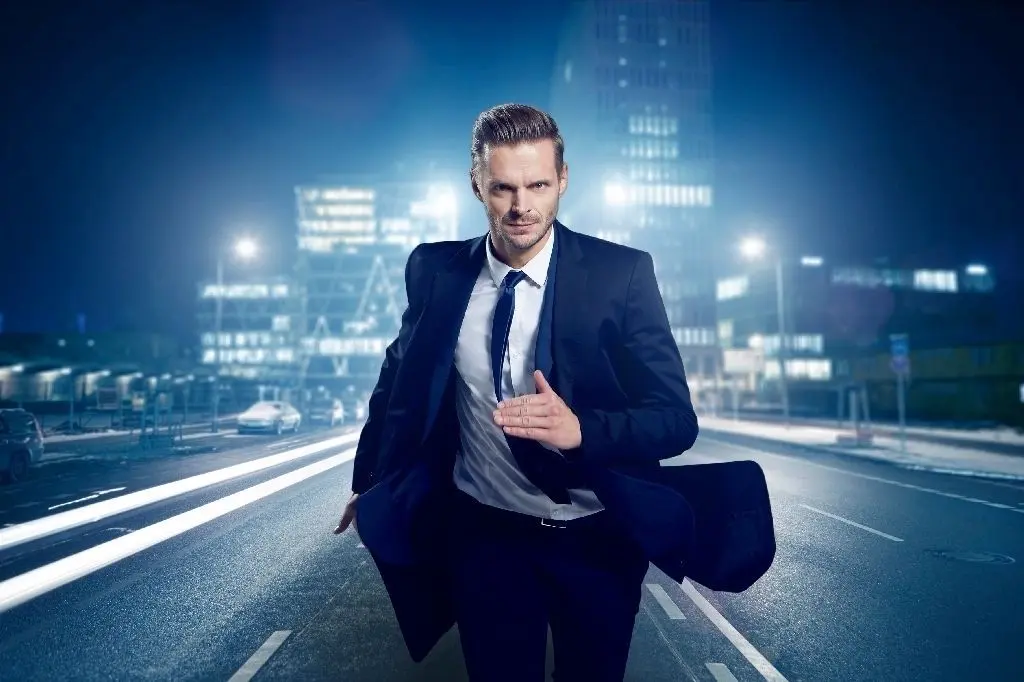 Florian Schroeder scheint die kabarettistische Allzweckwaffe unserer Tage zu sein