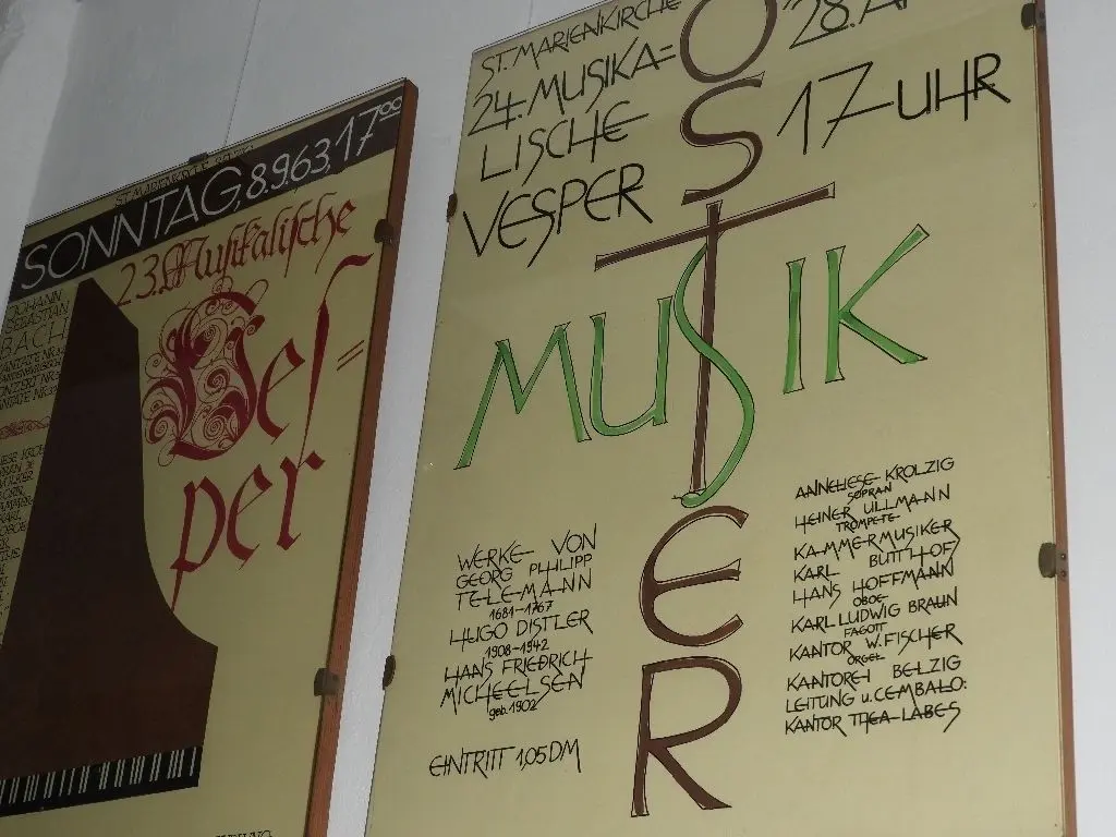 Thea Labes gestaltete die Plakate selbst.
