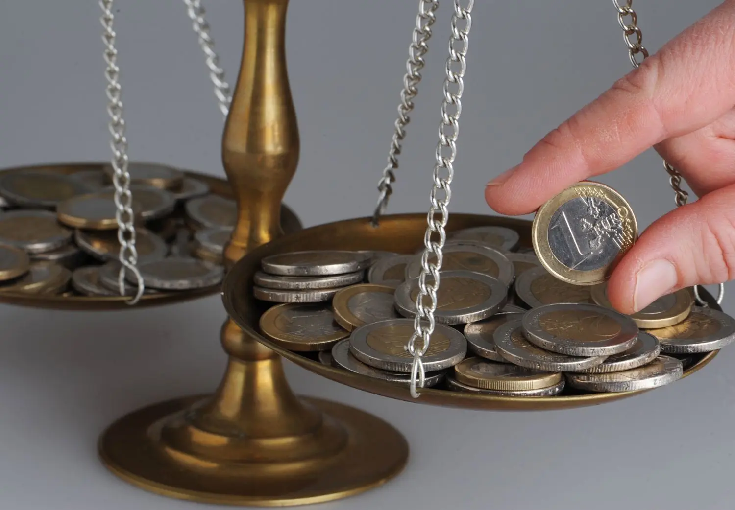 Einige Landkreise in Brandenburg haben vergleichsweise viel Geld auf dem Konto. Andere müssen Entscheidungen für Investitionen penibel berechnen. (Symbolfoto)