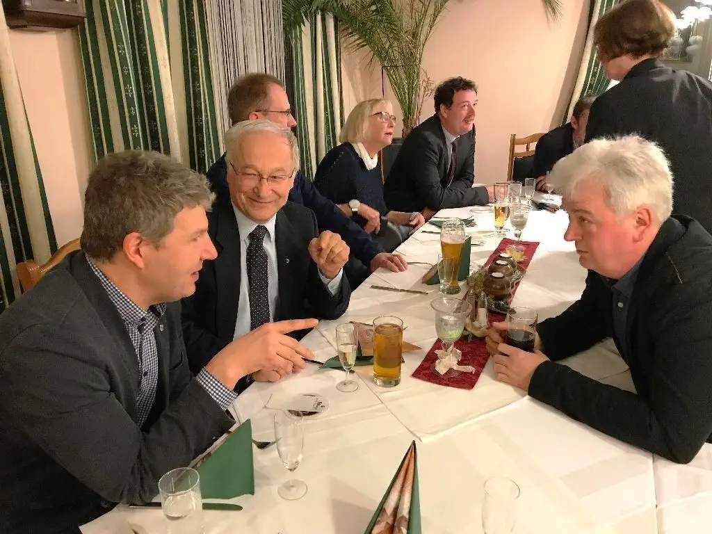 CDU-Mitglieder im Gespräch: Andreas Gliese, Martin Patzelt und Torsten Noack (Neuzelle, v.l.) in Eisenhüttenstadt.