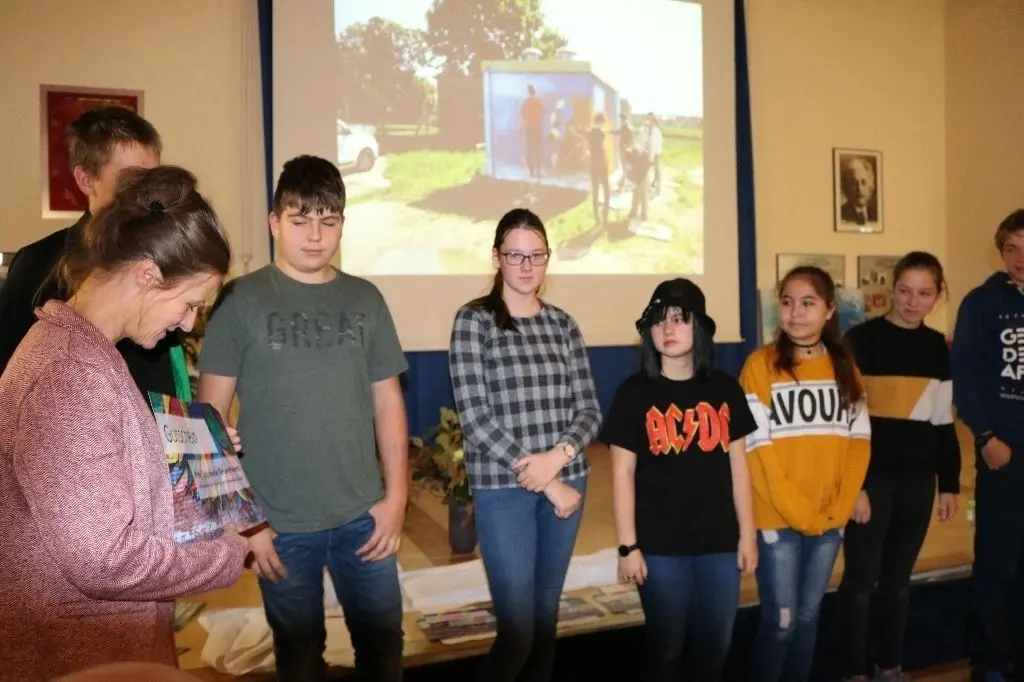 Zweifache Gewinner: Die Freie Schule Angermünde gewann gleich zwei Preise, und zwar für das am besten gestaltete Trafohäuschen und den Publikumspreis, über den im Internet abgestimmt werden konnte.