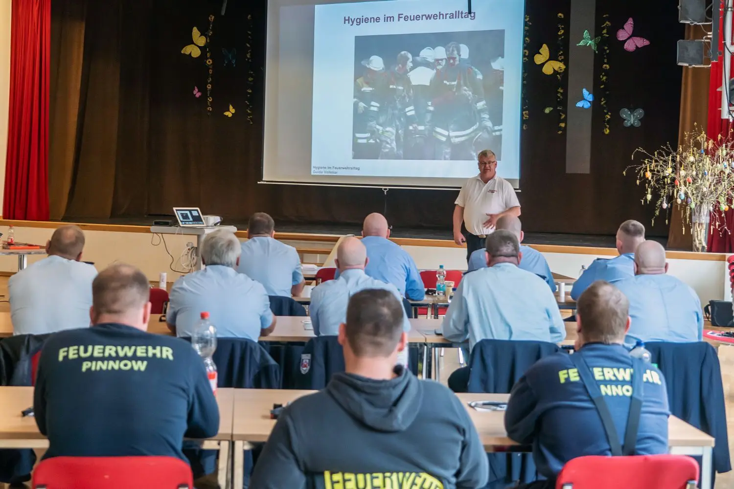Guido Volkmar übernahm neben seinen Vorträgen kurzfristig auch die eines verhinderten Kollegen. Als S-Gard Safety Tour Trainer kennt er sich bestens aus.