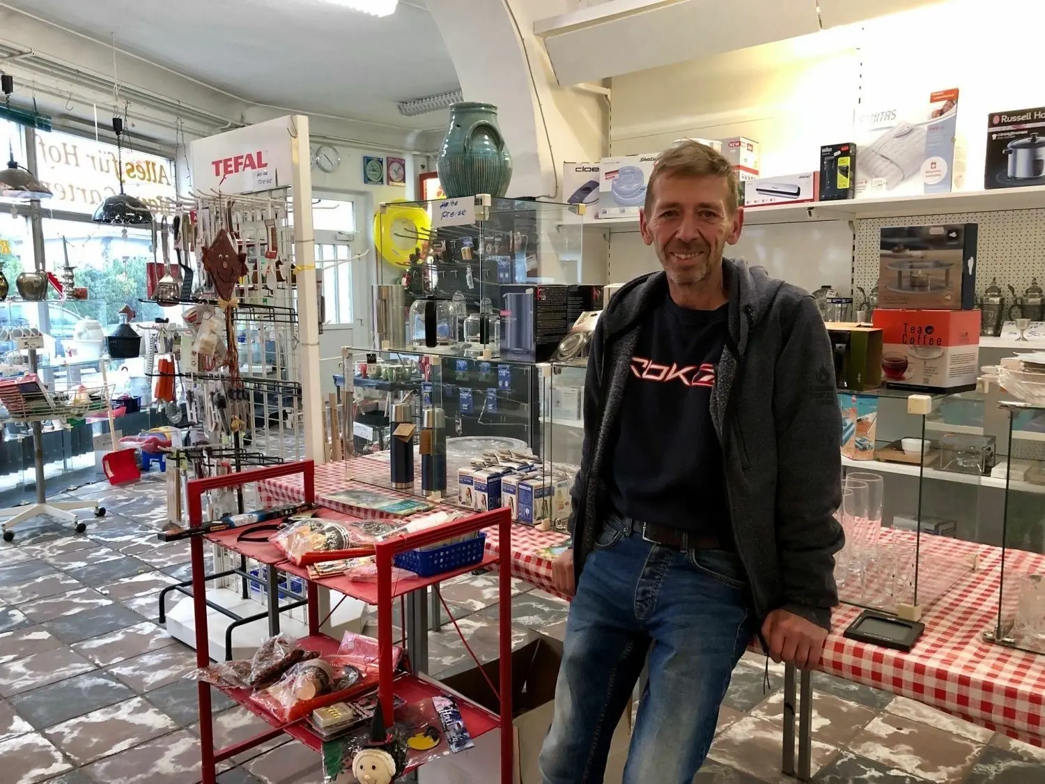 Sein Entschluss steht fest: Mirko Schmidt schließt seinen Laden in der Platanenstraße in Fredersdorf Ende Oktober.