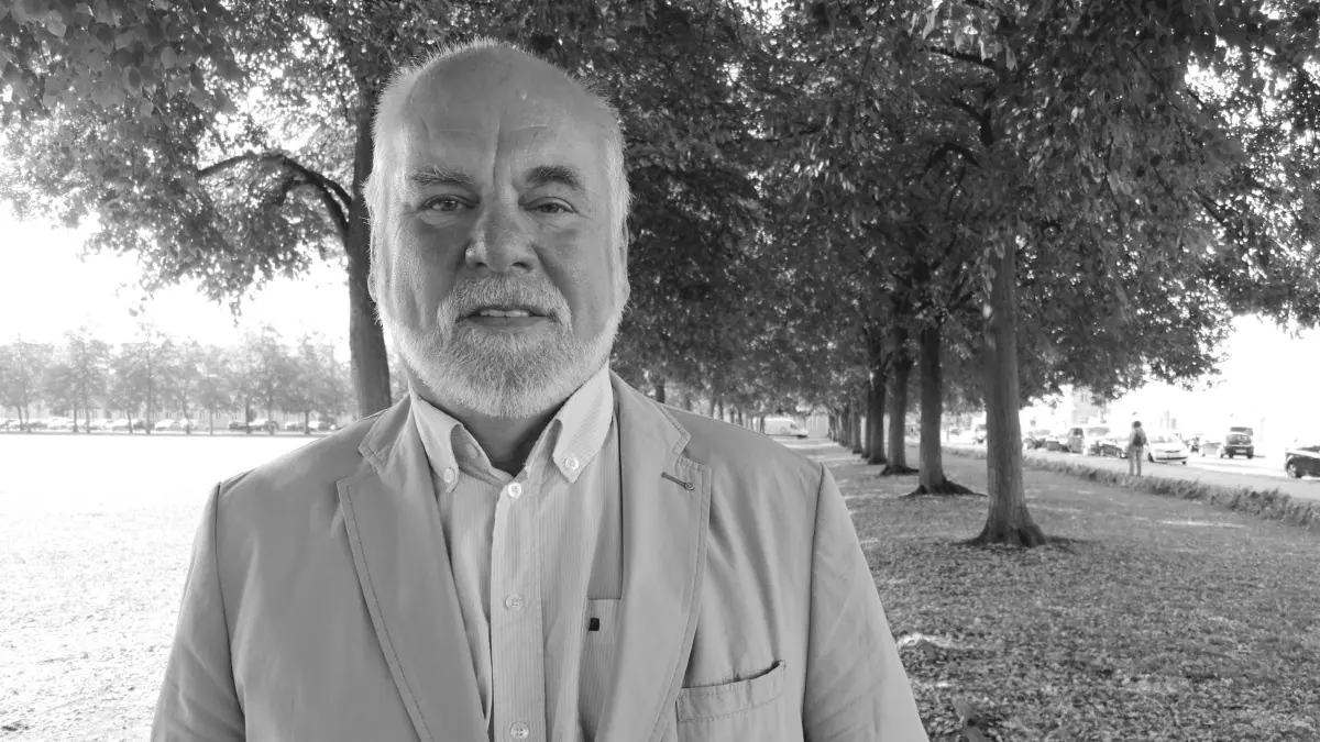 Der 70-jährige Horst-Michael Arndt tritt bei der Neuruppiner Bürgermeisterwahl am 8. November als Einzelkandidat an. Er möchte als Verwaltungschef dafür sorgen, dass wieder klarere Ansage aus der Verwaltung kommen und Visionen auch umgesetzt werden.
Der 70-jährige Horst-Michael Arndt tritt bei der Neuruppiner Bürgermeisterwahl am 8. November als Einzelkandidat an. Er möchte als Verwaltungschef dafür sorgen, dass wieder klarere Ansage aus der Verwaltung kommen und Visioinen auch umgesetzt werden. 23.9.20, Foto: Siegmar Trenkler