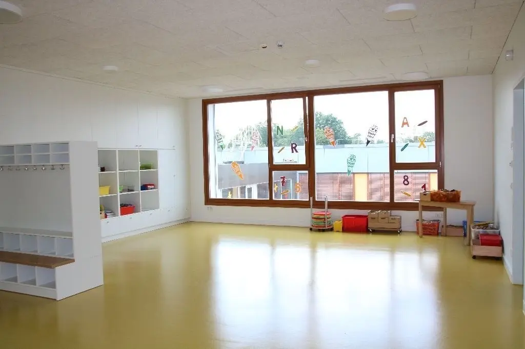 Einer der neuen Gruppenräume im Erweiterungsbau der Dallgower Grundschule.