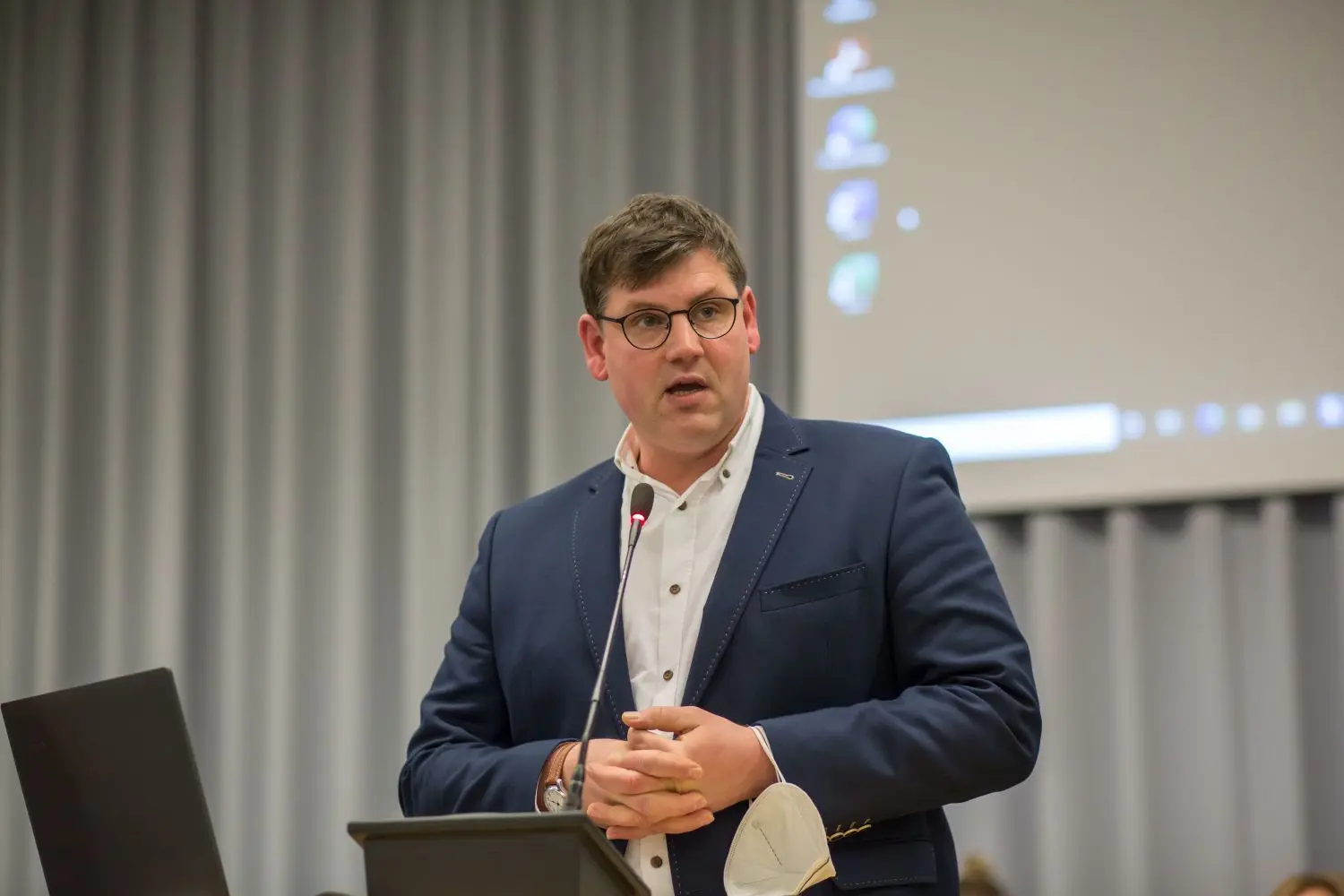 „Regionale Unterschiede und Erfahrungen müssen bei der Pandemiebekämpfung endlich stärker berücksichtigt werden“, findet Michael Möckel, CDU.