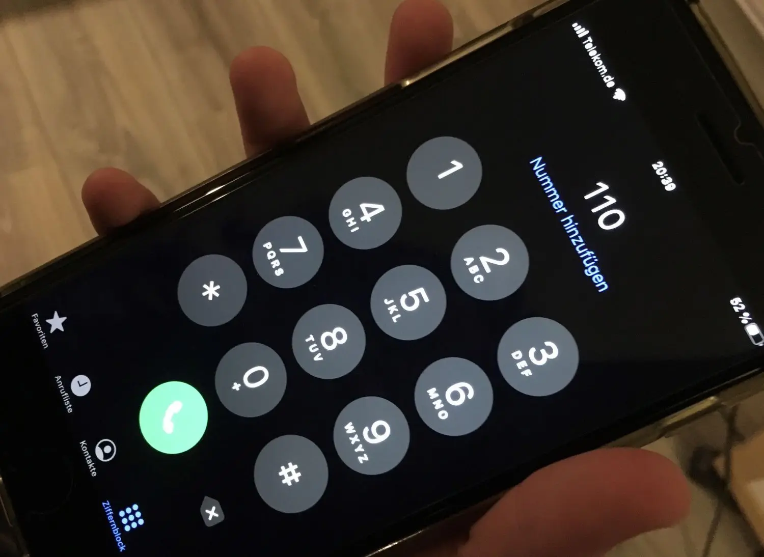 Kinder sollten die Notrufnummer 110 kennen.