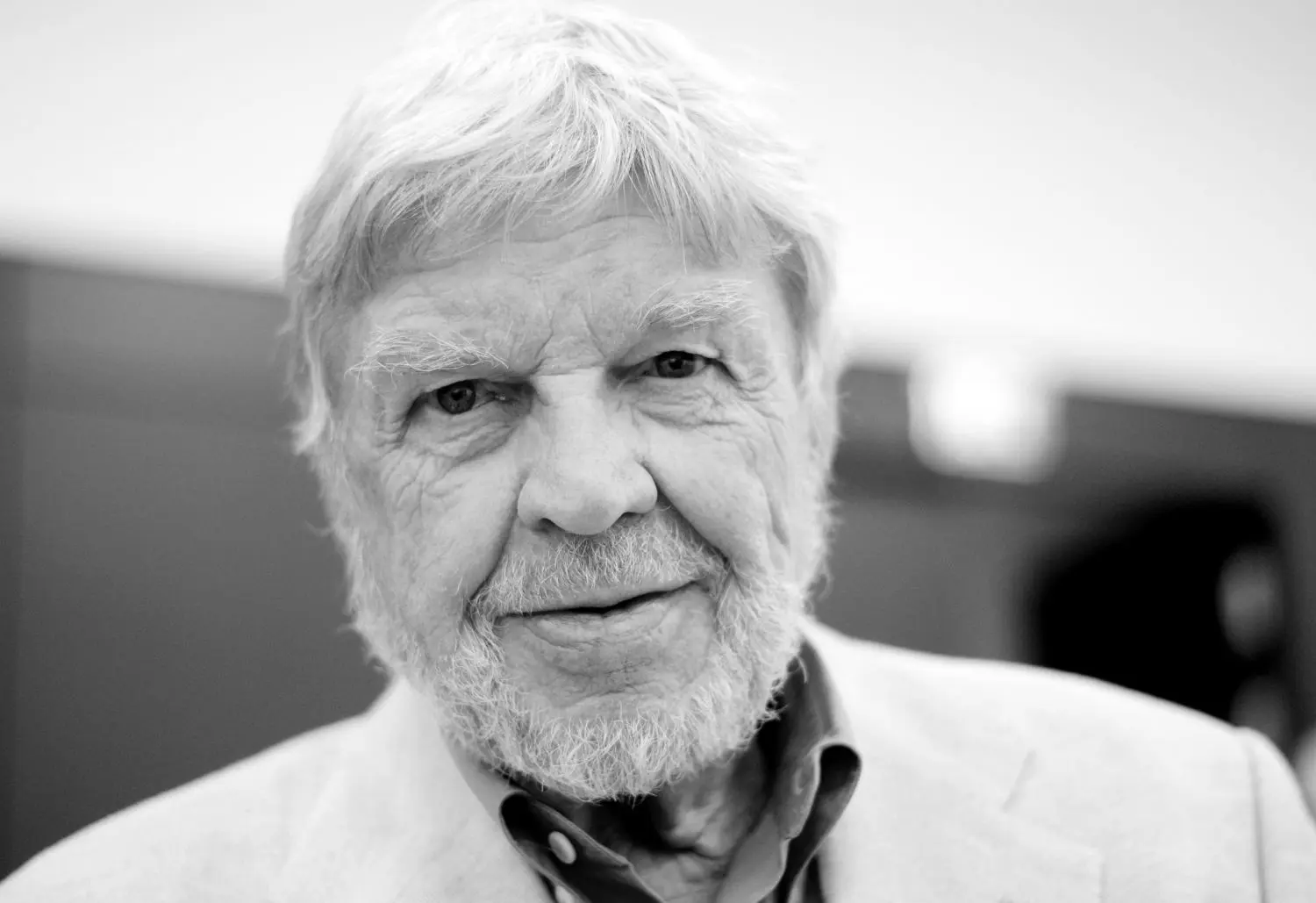 Spielte in rund 75 Filmen mit: Schauspieler Hardy Krüger (1928–2022) war auch international sehr erfolgreich.