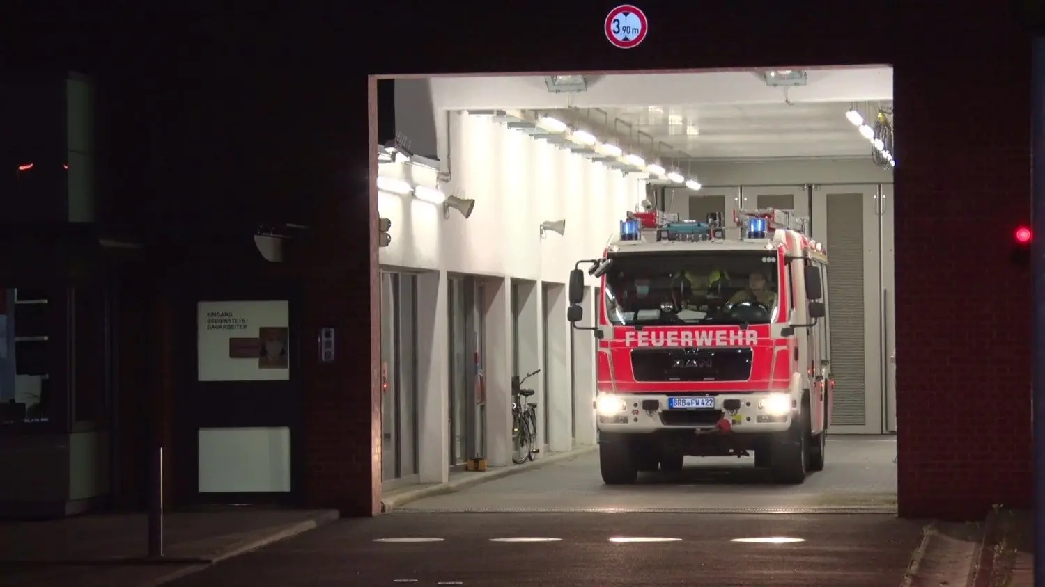 Feuerwehreinsatz am Dienstagabend in der JVA Brandenburg.