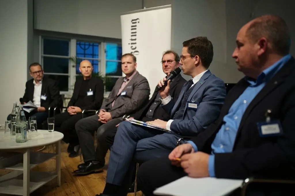 Diskussion: Claus Junghanns, Bürgermeister in Frankfurt (Oder), beantwortete Fragen.