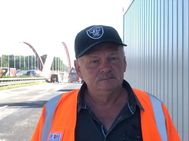 Wie laufen Material-Tests bei Autobahn-Reparaturen ab?