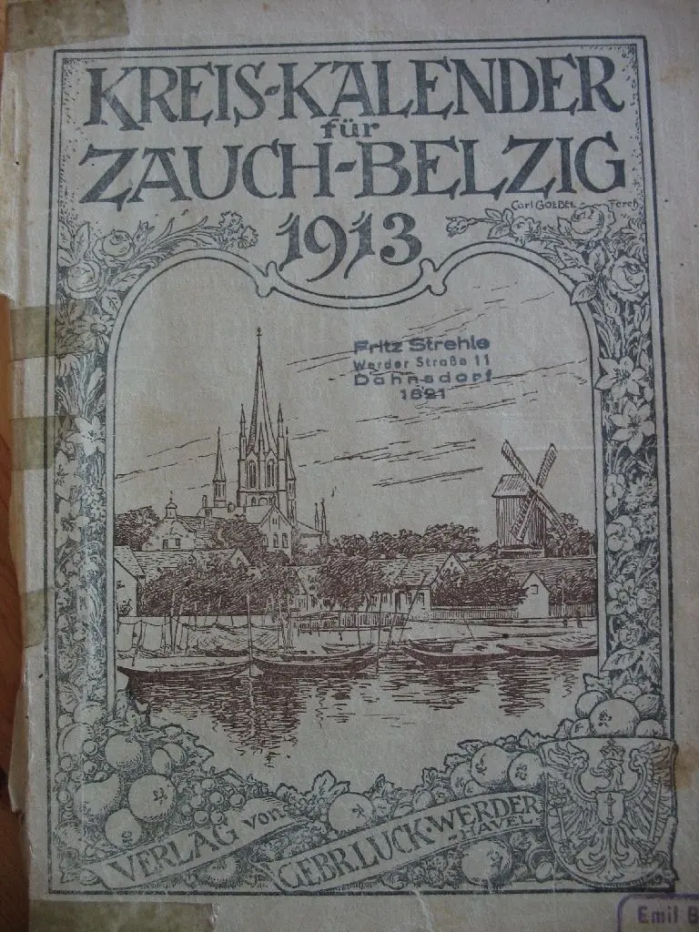1913 erschien die erste Schrift.