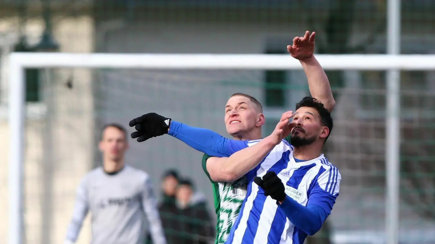 Transfer: Torjäger Arafa El-Moghrabi verlässt den FSV Bernau. Der Wechsel des Wandervogels ist bei weitem nicht der einzige im Land. Der Brandenburger Transferticker hält immer auf dem Laufenden.