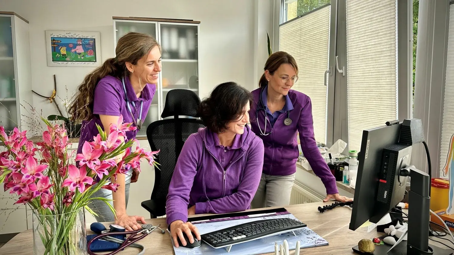 Drei Ärztinnen kümmern sich um die Patienten in Schönfließ (von links): Dr. med. Cathrin Marcussen-Wauschkuhn, Dr. med. Ines Thewes und Dr. Sandra Kabiersch.