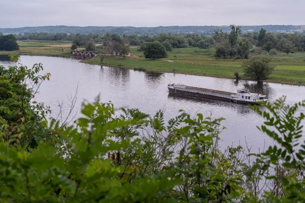 17.07.2020: Das Tal der Liebe ist ein naturalistischer Landschaftspark und liegt zwischen Niederkränig (Krajnik Dolny), Hohen Kränig (Krajnik Górny) und Nieder Saathen (Zatoń Dolna), in der Gemeinde Königsberg i.d.Neumark (Chojna).