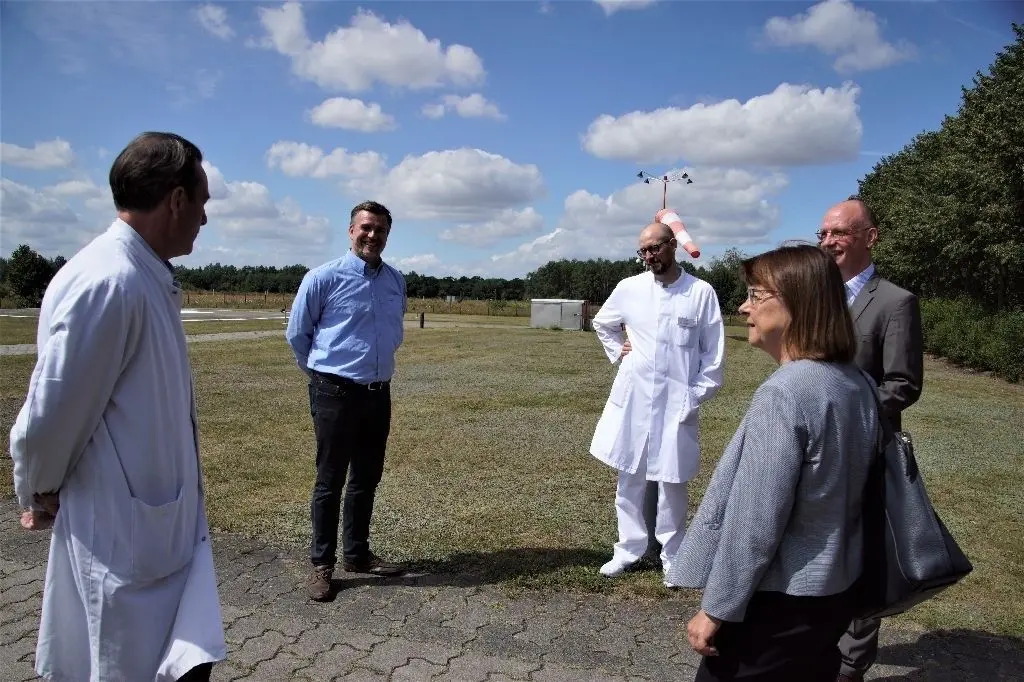 Der Landeplatz: Hier sollte nach Wunsch der Ruppiner Kliniken so schnell wie möglich ein Rettungshubschrauber stationiert sein.