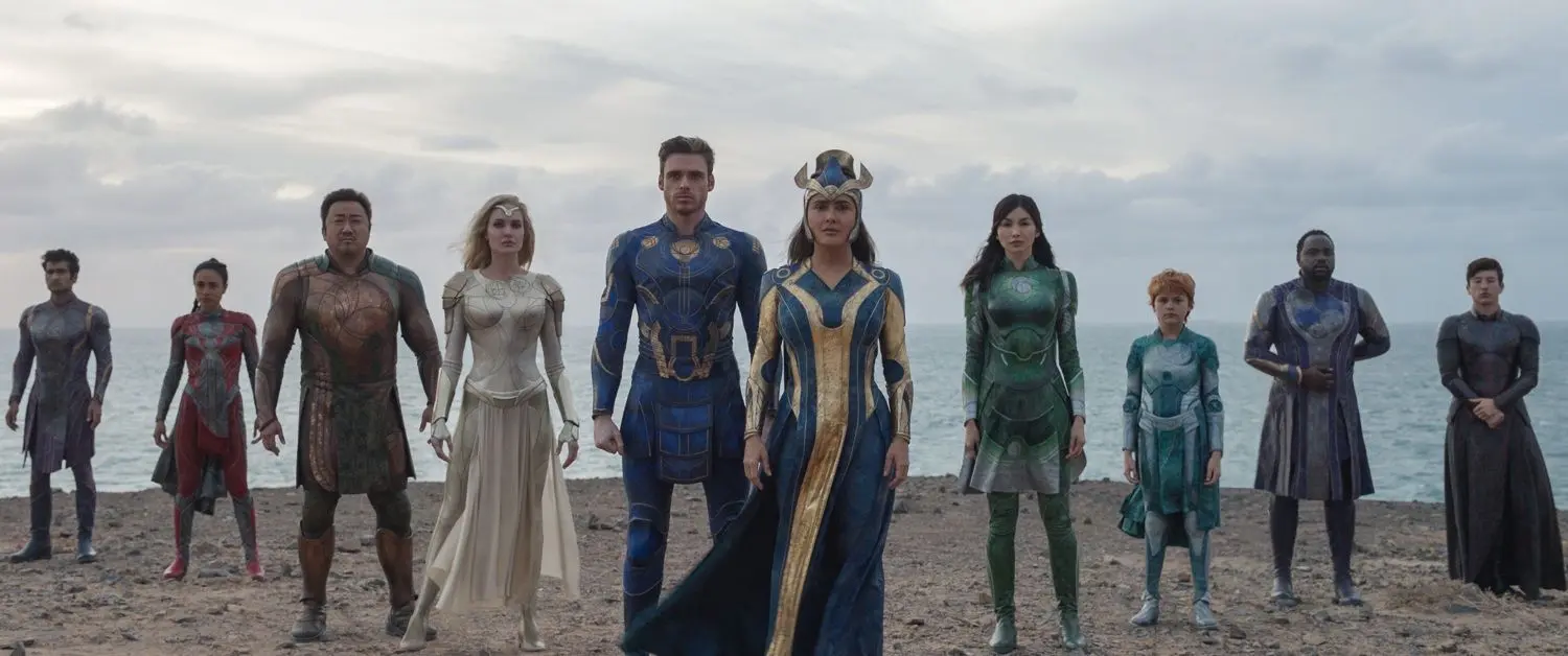 Eternals. Oscar-Gewinnerin Chloé Zhao erzählt fulminant eine neue Schöpfungsgeschichte.