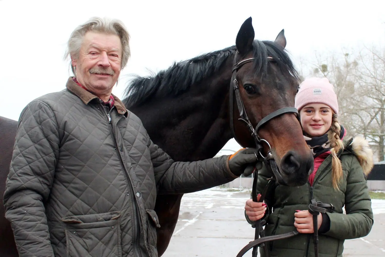 Neues Team: Trainer Harald Franke mit Enkelin Bruna und Presence