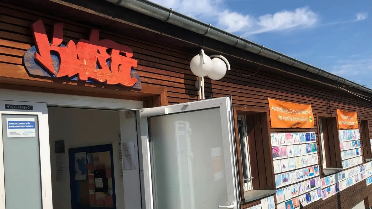 Mittlerweile im Stadtbild bestens angekommen, das Freizeitzentrum "Kulti" in Biesenthal.
Mittlerweile im Stadtbild bestens angekommen, das Freizeitzentrum "Kulti" in Biesenthal