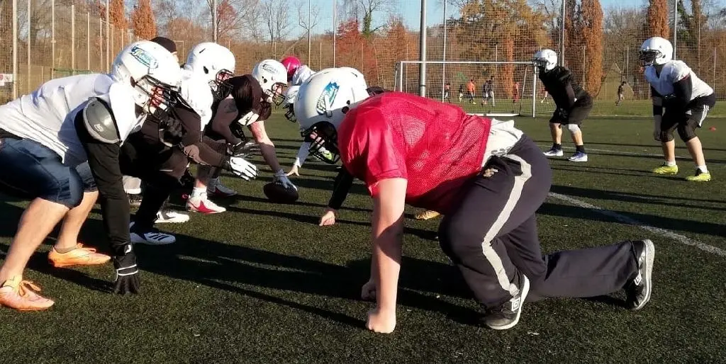 Der Nachwuchs der Brandenburg Patriots: Unter freiem Himmel wird derzeit freitags ab 15.00 Uhr im Rathenower Stadion am Schwedendamm trainiert, dienstags geht es um 17.00 Uhr in die Halle der Jahngrundschule.