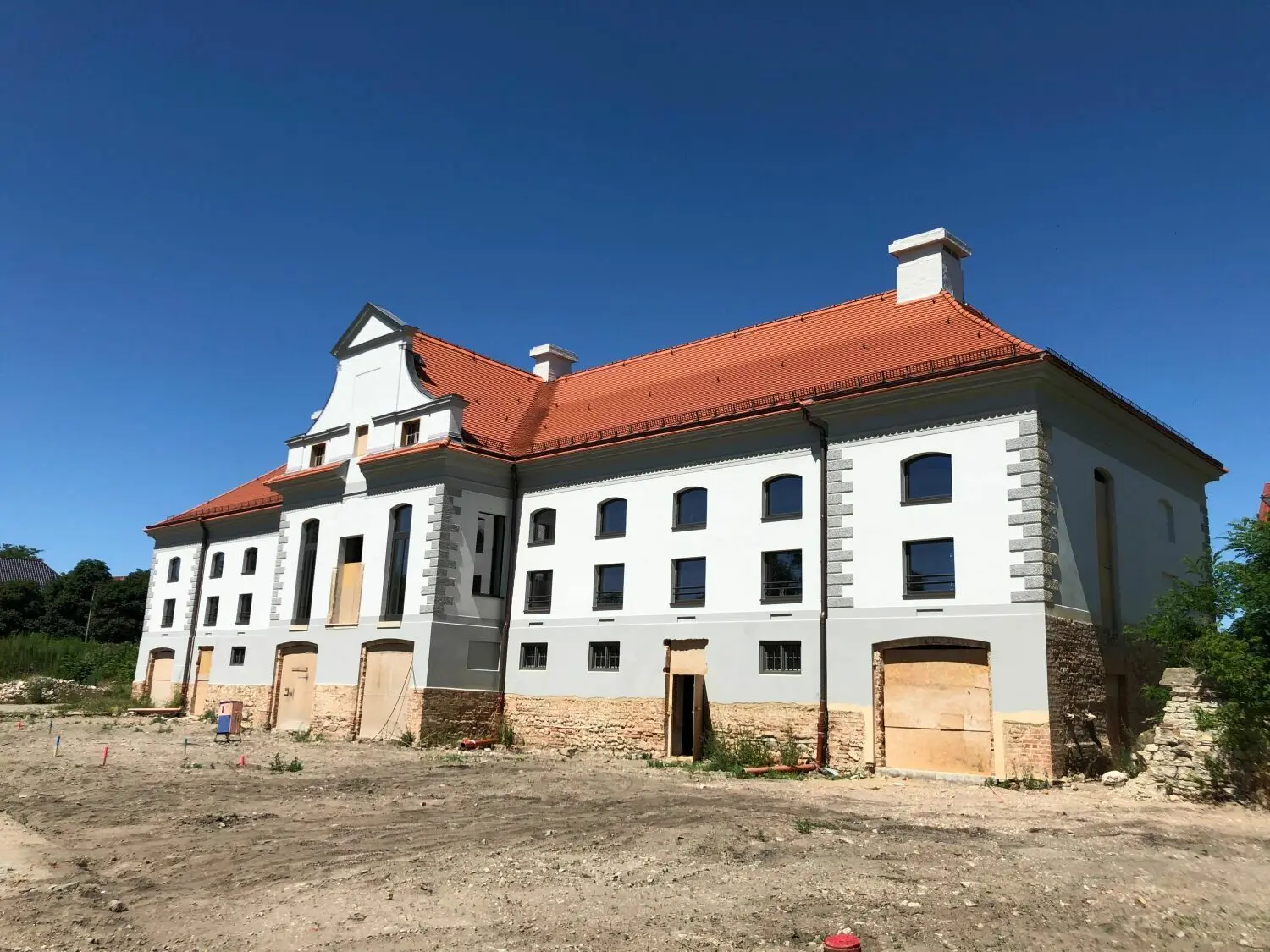 Von außen ist das Jagdschloss in Fürstenwalde bereits ansehnlich: Im Inneren hat sich hingegen wenig getan.