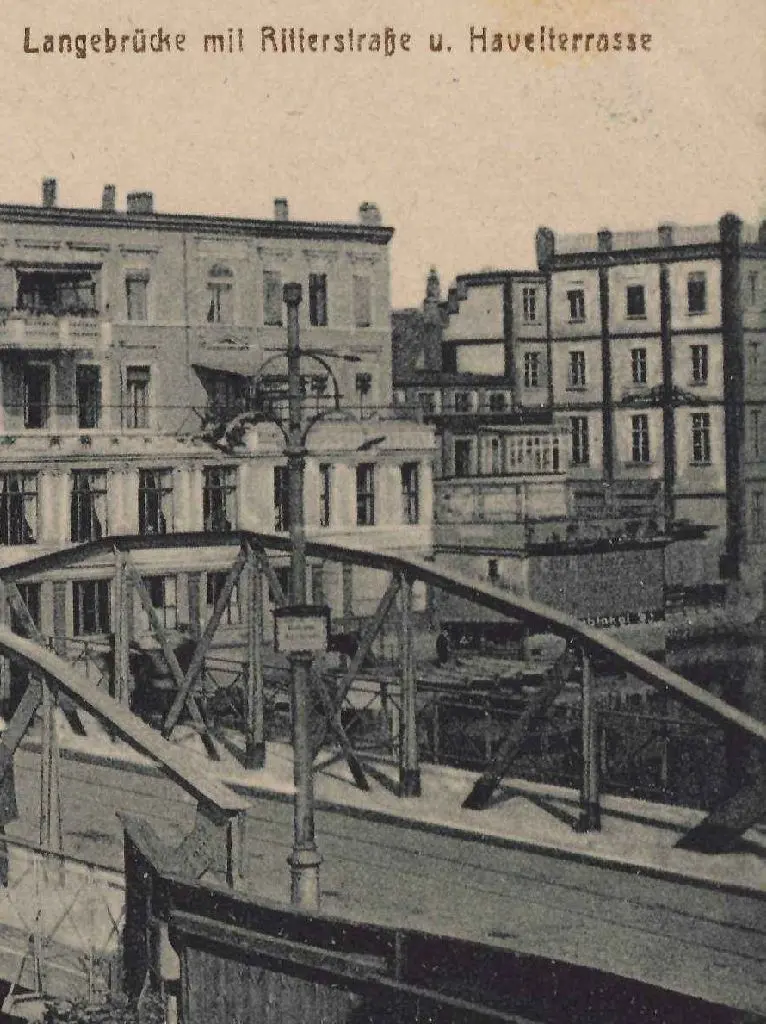 Die "Lange Brücke" mit Havelterrasse um 1922.