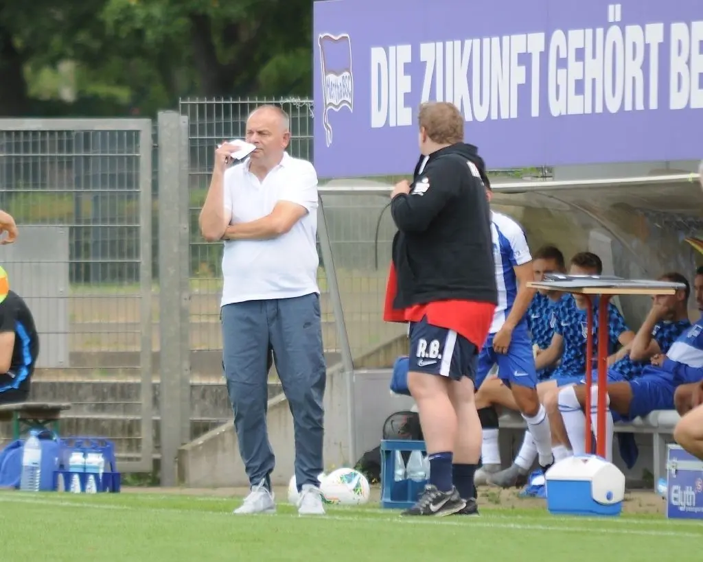 Der Auftritt seiner Mannschaft machte Ingo Kahlisch recht nachdenklich. Doch er wird sicherlich die richtigen Lehren aus der herben Niederlage ziehen.