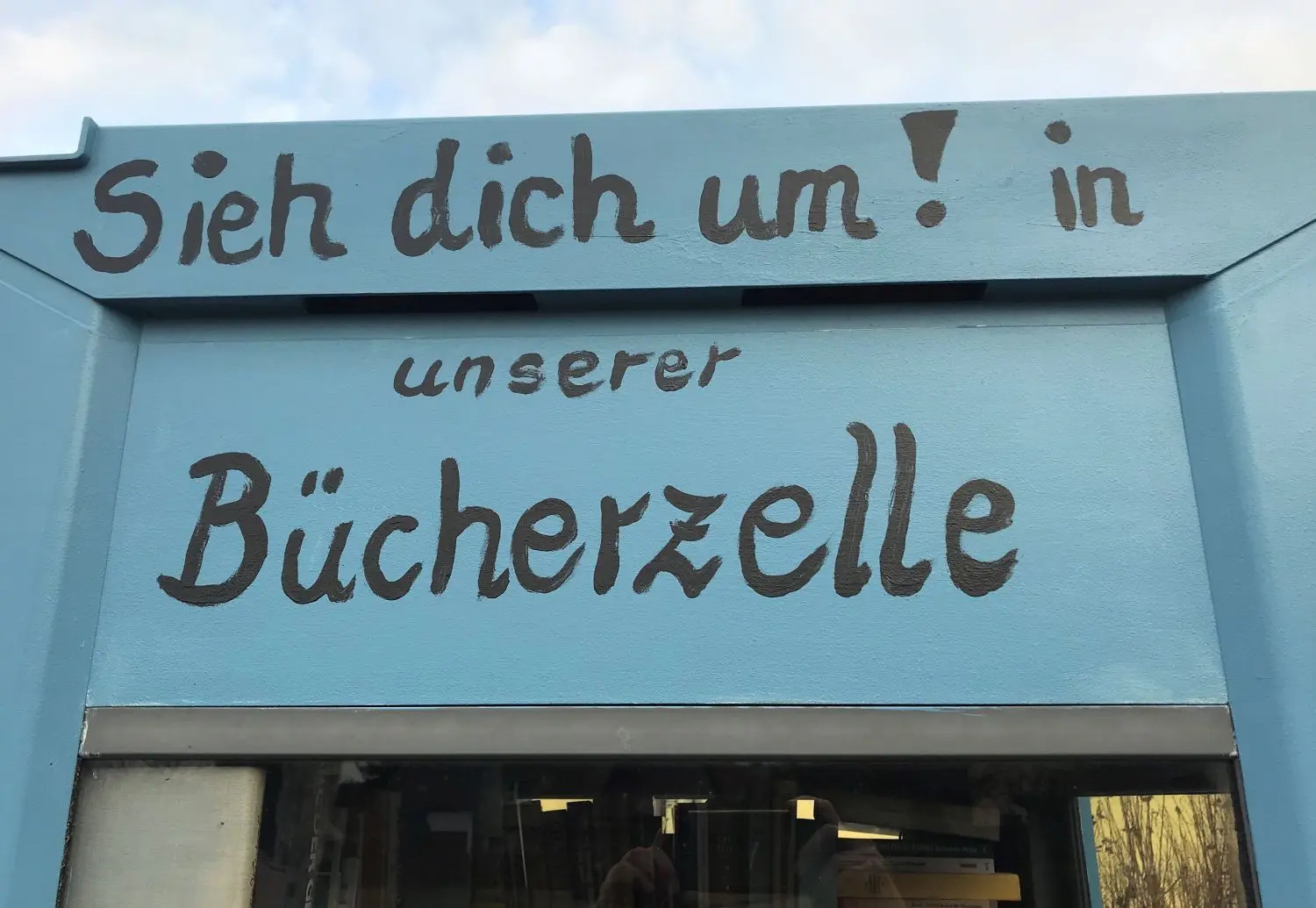 Wortspiel: „Sieh dich um!“ in der Gemeinde Siehdichum