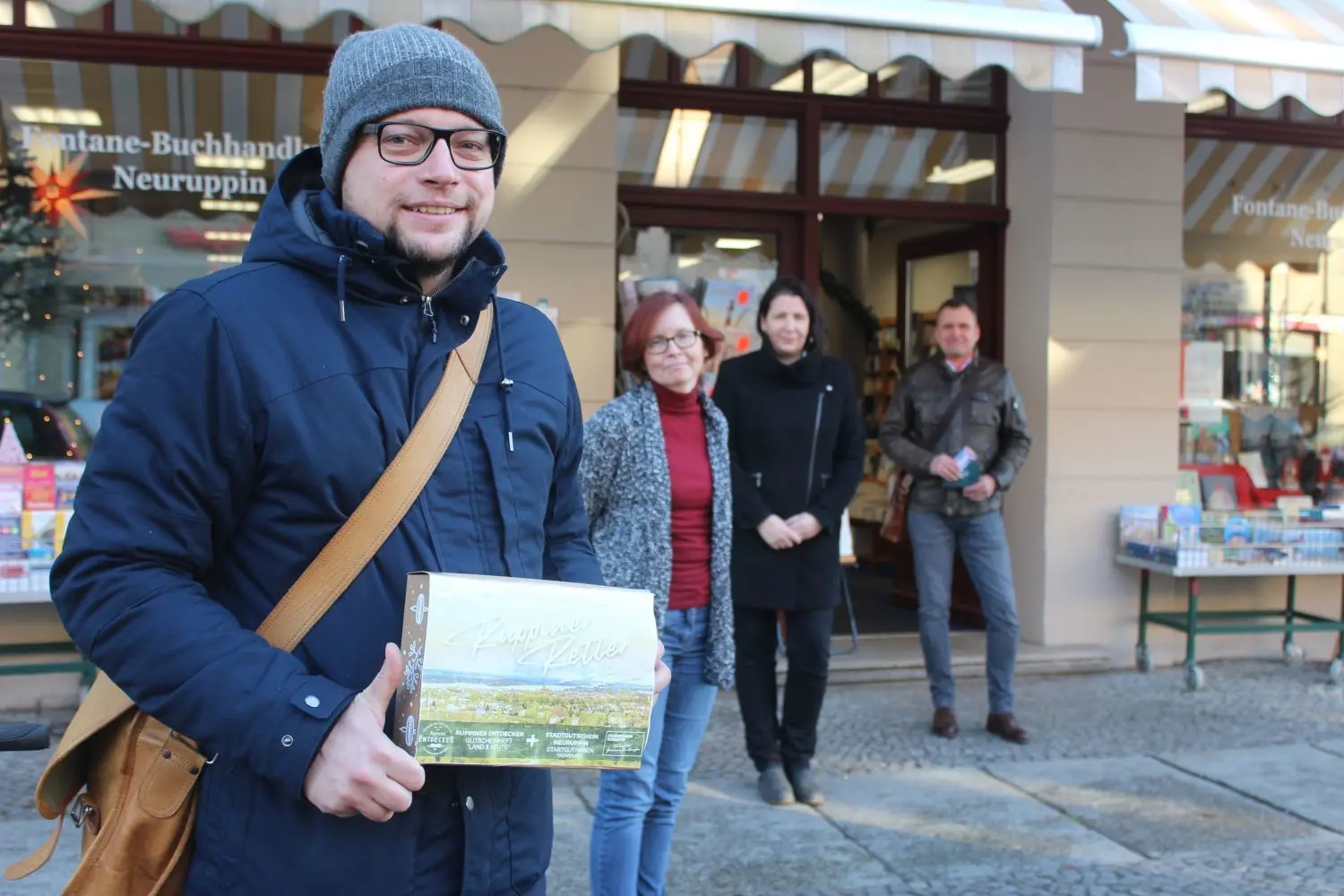 Christopher Kutzer (vorne), Betreiber des You-Fitnessstudios, hatte versucht, mit alternativen Projekten wie dem Ruppiner Entdecker neue wirtschaftliche Wege zu gehen.
