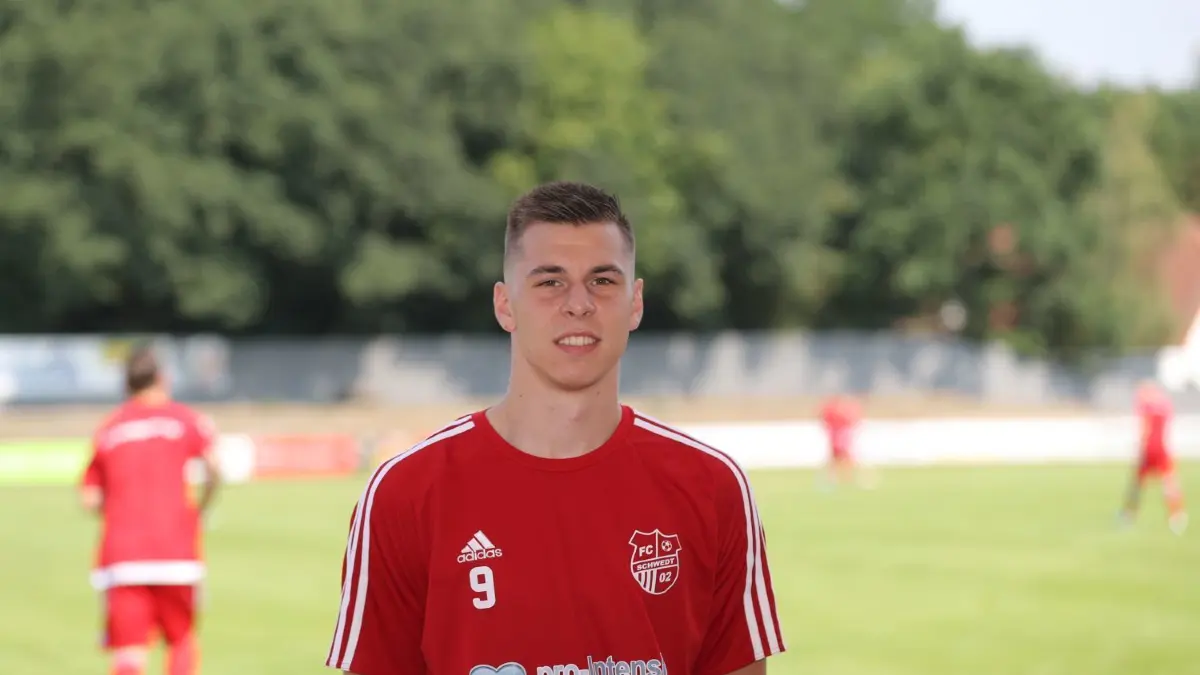 Schwedts Angreifer Szymon Wierzchowski war vor der Landesliga-Partie beim FSV Babelsberg in einen Verkehrsunfall verwickelt.
Szymon Wierzchowski Foto: Carola Voigt