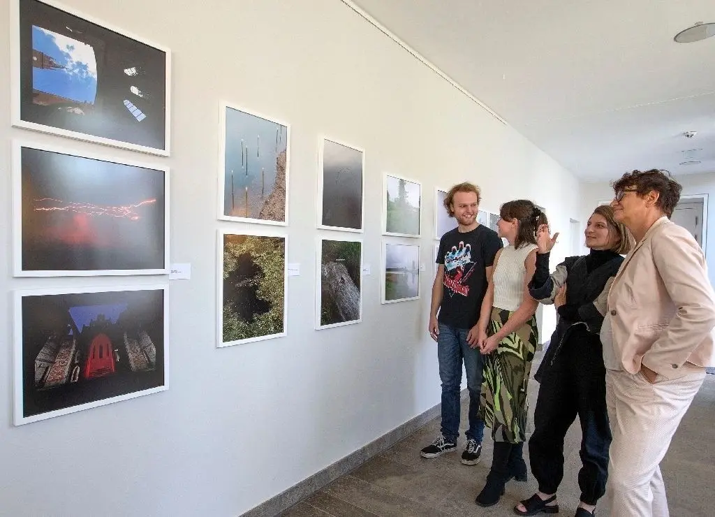 Thema "Raum": Die Fotoaustellung vom Letteverein aus Berlin lockte im September viele Besucher an.